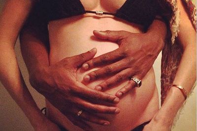 There's nothing we love more than a baby bump announcement on Insta. <br/><br/>The reason we love Nic's so much? She managed to announce that she was pregnant <i>and</i> engaged to fiance <b>Gary Clark Jr</b> in the same social media snap. <br/><br/>Oh, and she's in a bikini.