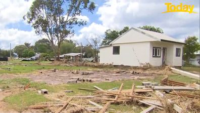 Eugowra floods victim Anthony Robinson slams Prime Minister Albanese on being overseas during weather disaster.