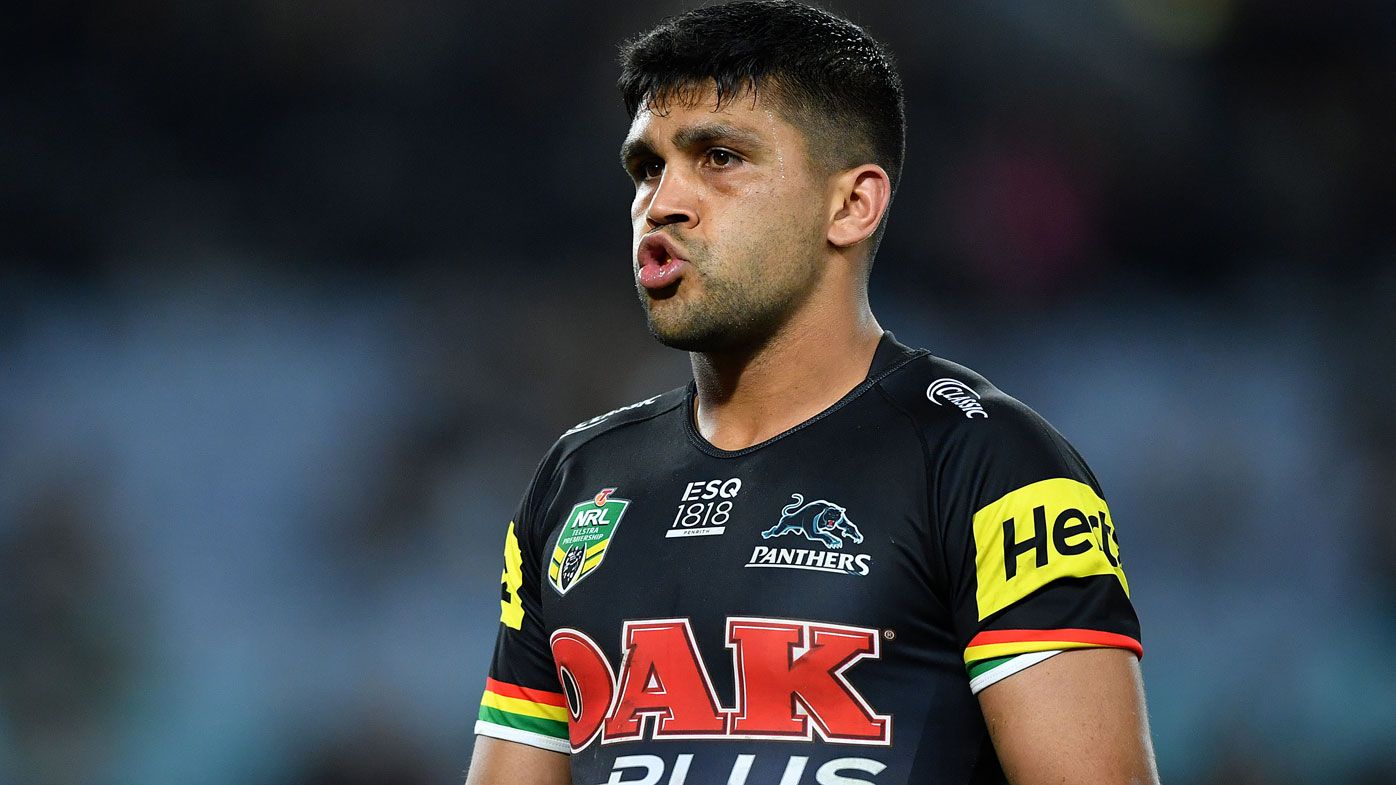 Titans stand firm on Peachey