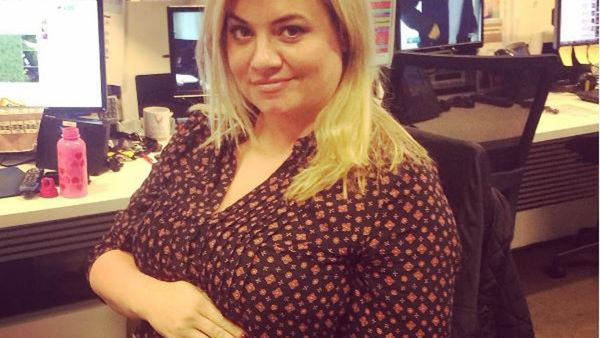 Mama-to-be Kate McGrath has a public service announcement to make. Image: Instagram/@katemcgrathagram