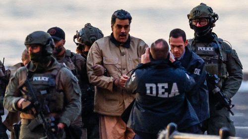 Captured Venezuelan leader Nicolás Maduro arrives at the Downtown Manhattan Heliport en route to a federal courthouse for an initial appearance in New York on Monday. 