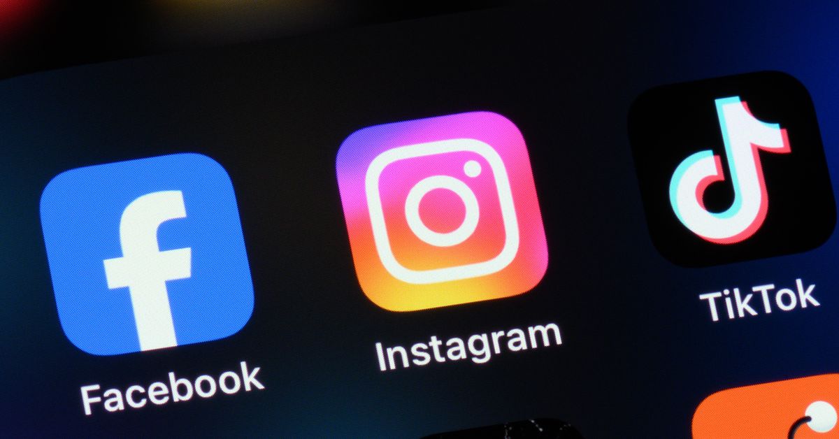 Five social media giants 'flagged' for not stopping Aussies under 16