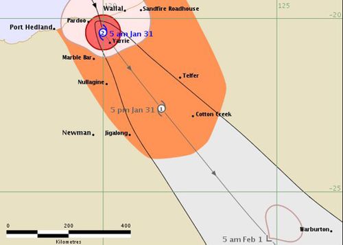 ‘Red alert’ issued to West Australian Pilbara town of Marble Bar as tropical cyclone Stan brings wild winds and heavy rains