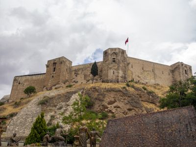 Turkey earthquake in pictures: Roman-era castle shattered by Turkey  earthquake