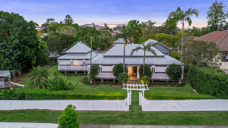 Smartly-renovated 19th Century Queenslander whisked off the market for $2,775,000