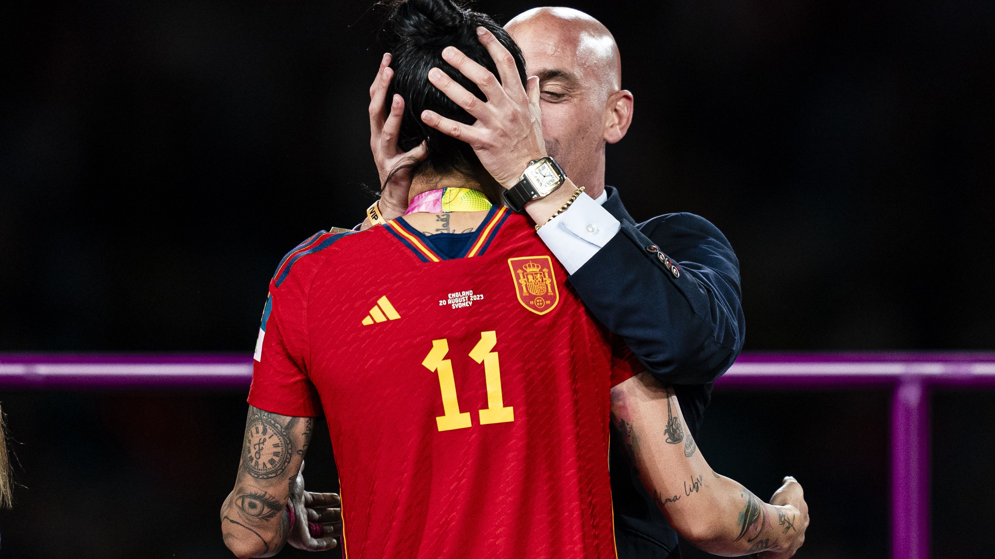 Luis Rubiales kisses Jennifer Hermoso during the medal ceremony.