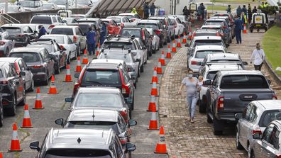 Long lines again at Bondi testing clinic in Sydney