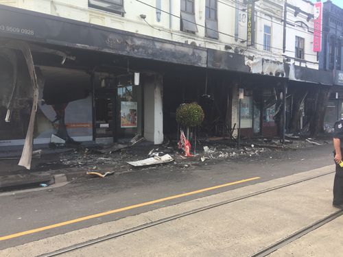 The blaze broke out on Glenferrie Road, Malvern, just after midnight. (9NEWS)