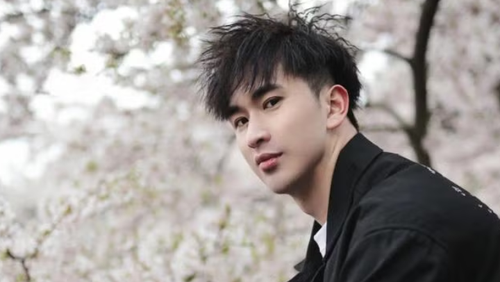 Zhenhao Zou