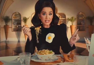 menulog celebrity ad campaigns snoop dog katy perry christina aguilera jeff goldblum