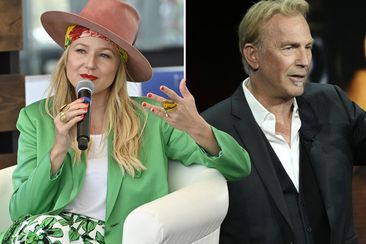 Jewel addresses rumours she&#x27;s dating Kevin Costner.