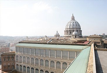 What is the official name of the Apostolic Palace, the Pope's official residence?