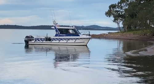 Child dies after kayak overturns in Karuah River