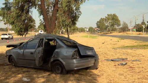 Melbourne car crash teenage driver killed Epping