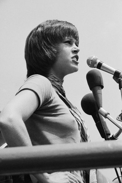 (Original Caption) 5/9/1970-Washington, DC-"Greetings, fellow bums," is the way film star Jane Fonda addresses anti-war demonstrators gathered on ellipse across from the White House. Her greeting was an allusion to the way President Nixon referred to students during a visit to the Pentagon earlier in the week.