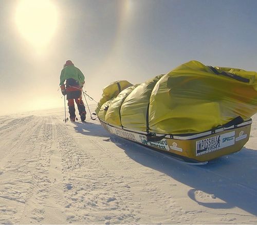 'Brady finished the 1500-kilometre journey across the continent in 54 days, lugging his supplies on a sled as he skied in bone-chilling temperatures.