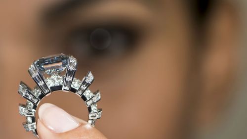 Rare blue diamond expected to reach $32.5 million at auction