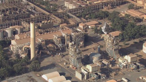 Déversement de produits chimiques Raffinerie Alcoa Pinjarra Australie occidentale