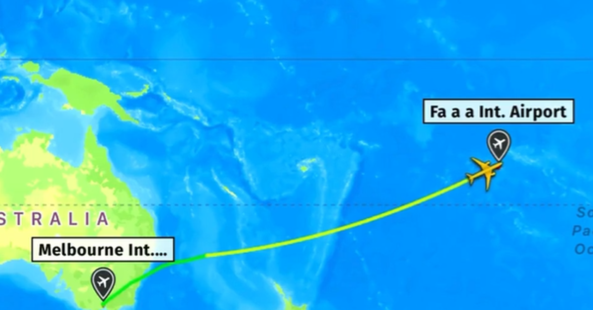 Qantas flight diverted after passenger reportedly bites crew member