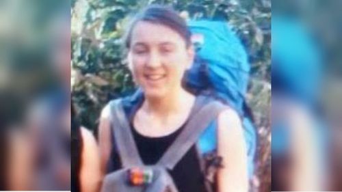 Police and SES crews search for missing Adelaide teenager