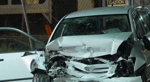 Crash de dois carros de terror em Cranburne, Melbourne-Sout-East