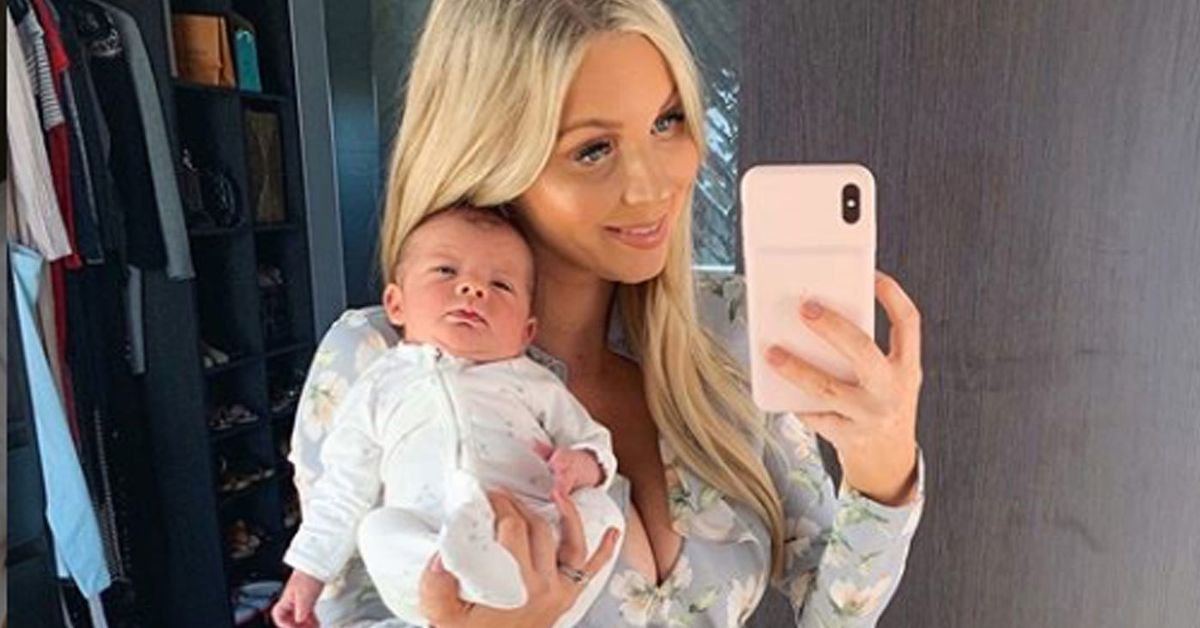 Instagram influencer Hannah Polites shares post baby body. 9Honey(00)
