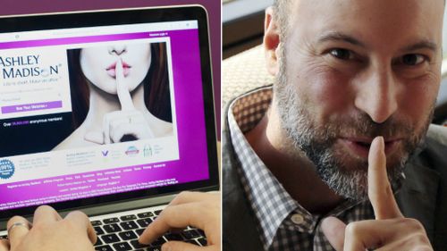 Ashley Madison boss steps down