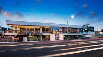 Melbourne pub swaps playground for iPads