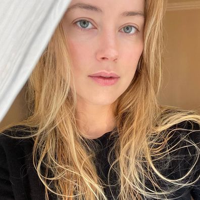 Amber Heard selfie