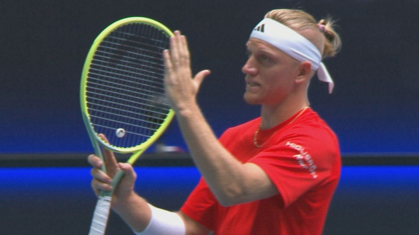 Alejandro Davidovich Fokina was unhappy after the first serve of the United Cup from Thiago Seyboth Wild sailed long, but the electronic line call system failed to capture it.