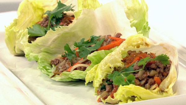 Stir-fried beef mince with vegies served in lettuce cups