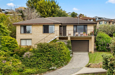 Home for sale in Rosetta, Tasmania.