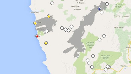 Fire authorities say town of Temma, in Tasmania's northwest, is 'at a very high risk now' as bushfire emergency continues