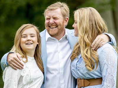 Dutch royals goof off in sweet family portraits