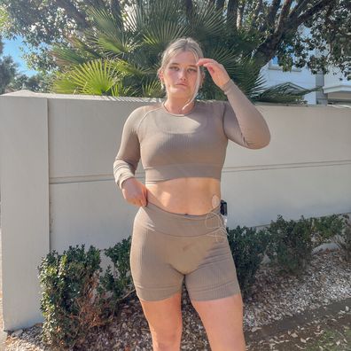 TikTok star Tayla Clement shows off her unique appearance and insulin pump.
