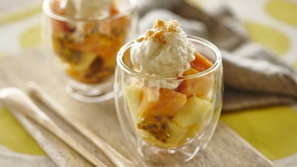 Macadamia and honey frozen yoghurt sundae