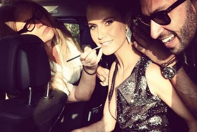 @heidiklum: On the way to @peopleschoice @andels @christy_coleman #simba. Giving an award to the Favorite Pop Artist.