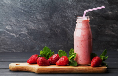 F45 Energy Boosting Strawberry Smoothie