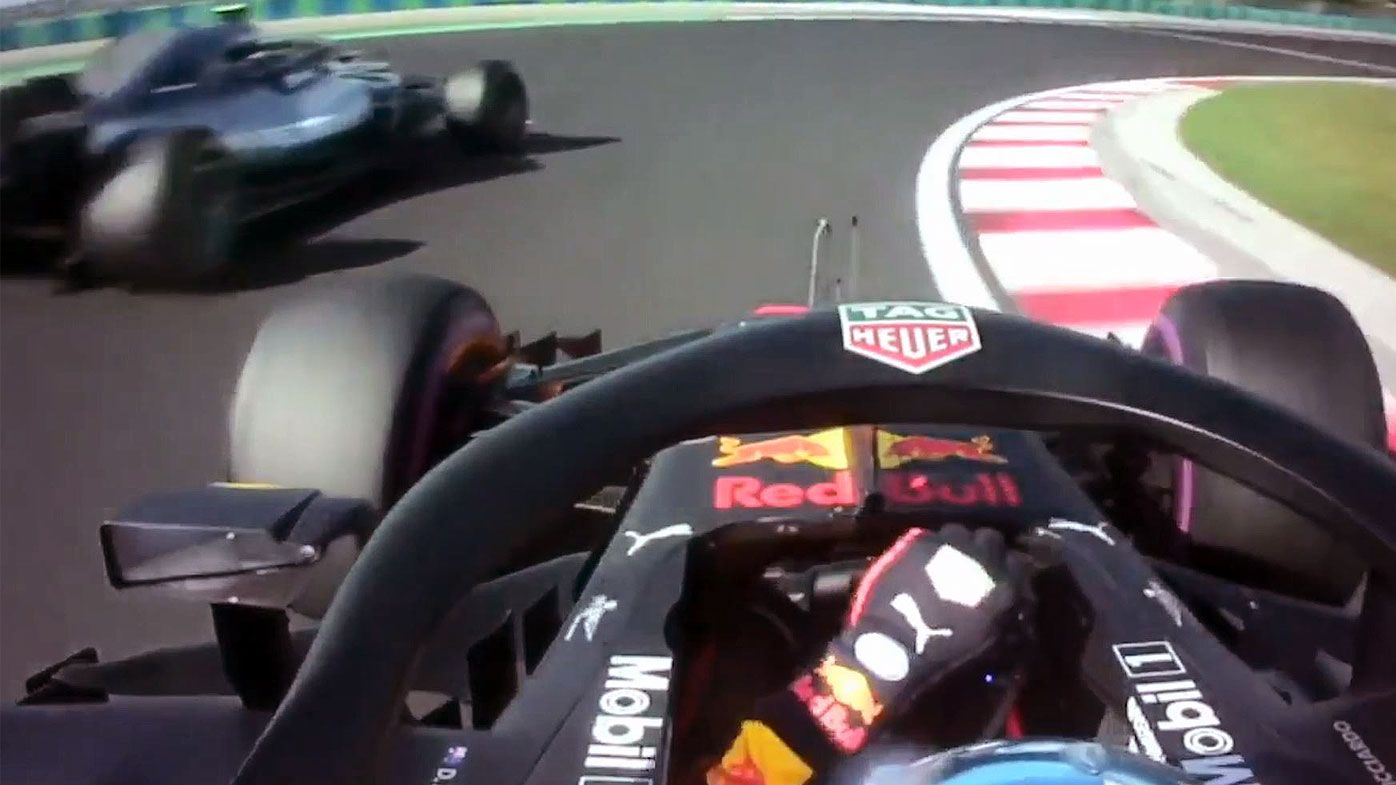 F1: Daniel Ricciardo flips the bird at Valtteri Bottas after collision at Hungarian GP