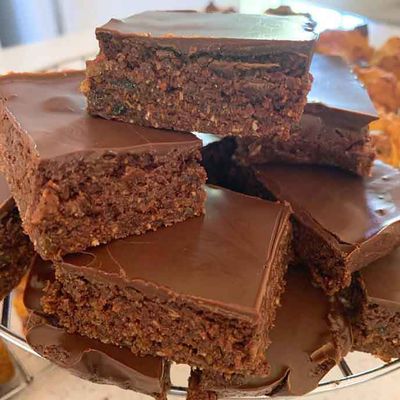 Healthy chocolate Weetbix slice – 28c per serve