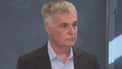 O executivo -chefe da Optus, Stephen Rue, disse que a gigante das telecomunicações foi notificada sobre falhas de chamadas do Triple Zero na manhã de quinta -feira.
