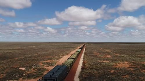 Trains up to 1.8 kilometres long are responsible for moving roughly 90 percent of freight between Perth and Australia's east coast. (9NEWS)