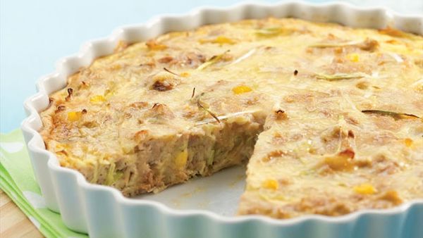 Tuna corn and onion quiche