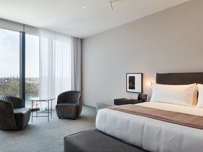 Best Hotel Room Service: EOS by Skycity, SA