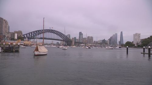 Uma foto ampla do porto de Sydney na sexta-feira, 27 de março. 