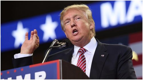 Donald Trump rips into media, not Hillary Clinton