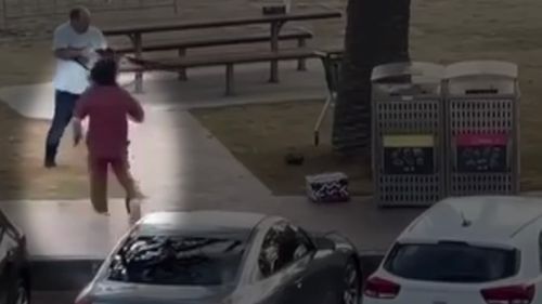 Seu pai o reconheceu imediatamente pelo vídeo viral que circulou após o ataque.