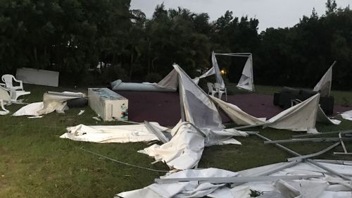 The caravan park was littered with debris. (9NEWS/Sam Cucchiara)