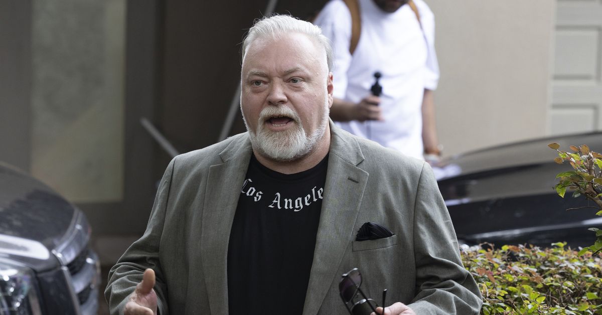 Kyle Sandilands' day in court as $100m contract war heats up