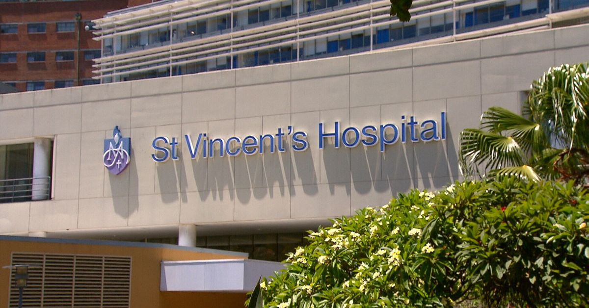 Coronavirus nsw: sydney nurse tests positive after working while infectious, nsw health says in new alert